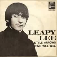 Little Arrows ----- Leapy Lee ----- 
Leapy Lee (Graham Pulleyblank bzw. Lee Graham) ist ein Snger mit britischen Wurzeln der mit dem Song "Little Arrows" im Jahr 1968 einen OneHit Wonder geschaffen hatte.<br>
Der Song wurde von Albert Hammond komponiert und war international ein TopTen Hit, schaffte es in Deutschland bis auf den 5. Platz.<br>
Leapy Lee wurde fr diesen Song mit einer Goldenen Schallplatte ausgezeichnet.<br>
